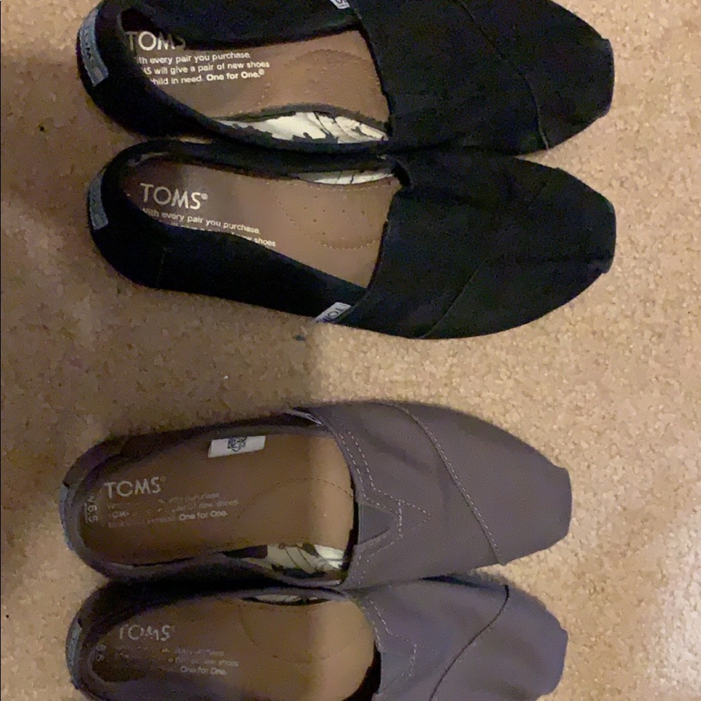 Toms